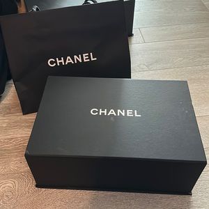 Medium Chanel box from boutique